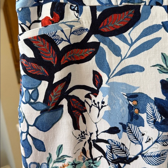 Chico’s Brigitte Cool Floral Ankle Pants - Picture 8 of 11